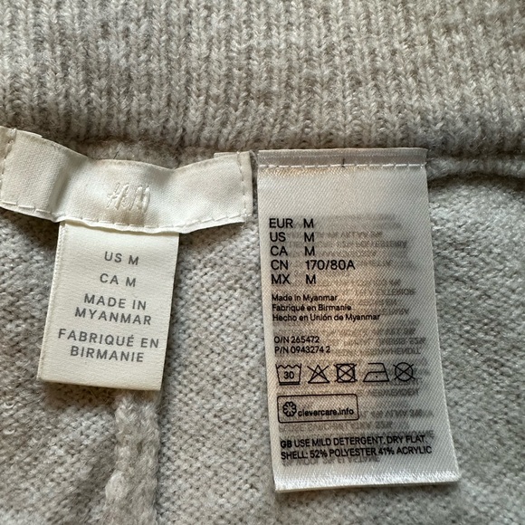 H&M Oatmeal Cloud Knit Wide Leg Lounge Pants - Picture 3 of 8